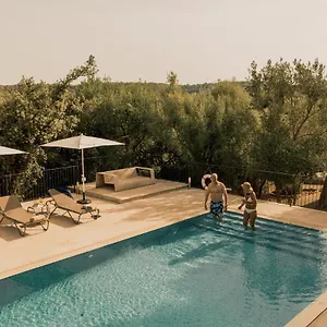 Hotel Cal Secretari Vell - Turismo De Interior, La Cabaneta