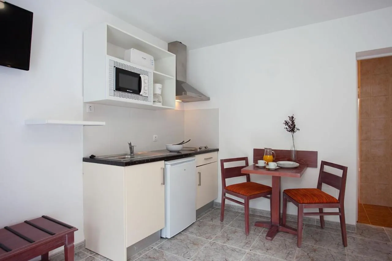 Apartamentos Cala Murada Tennis Aparthotel
